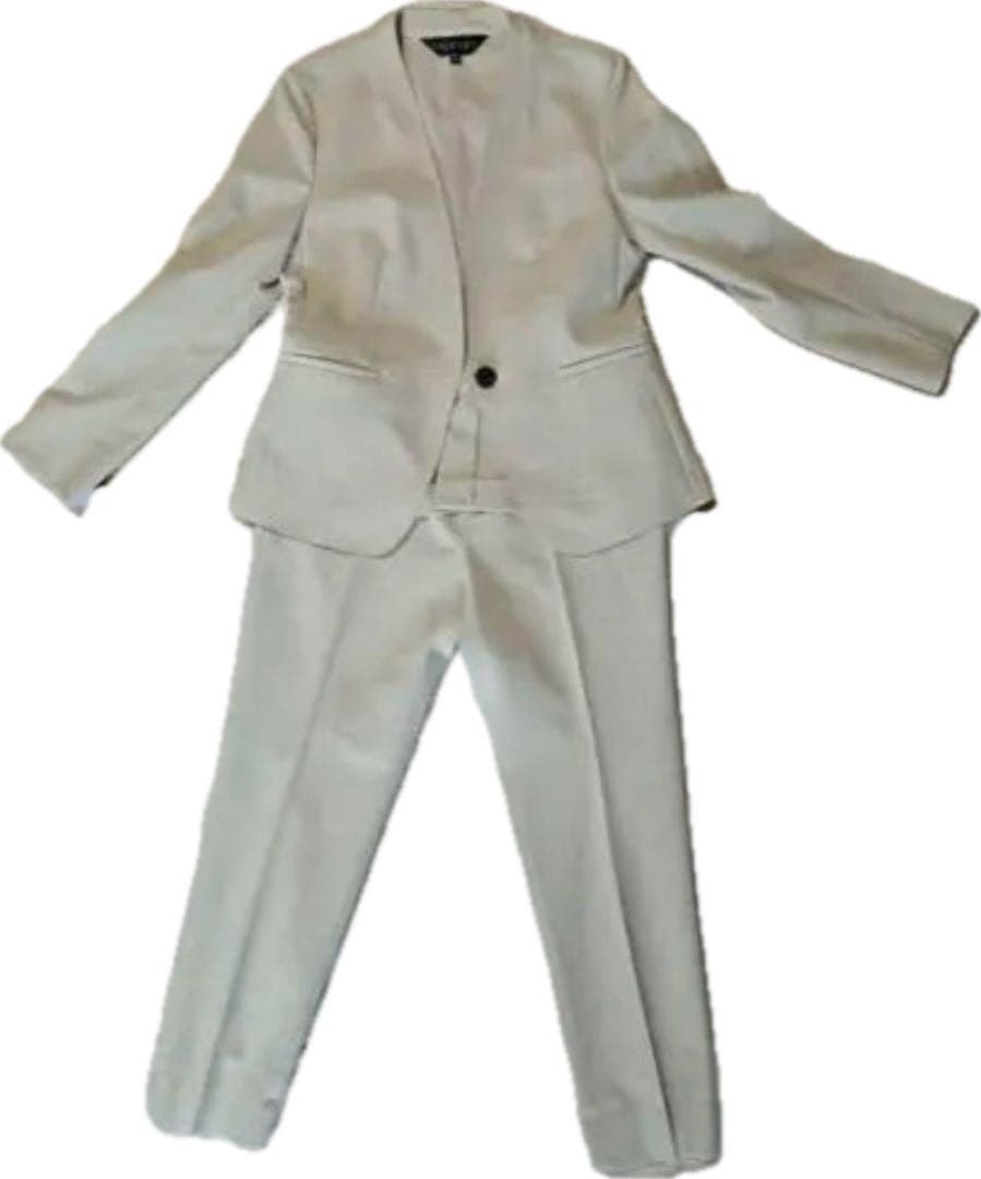 INDIVI ライトベージュ パンツスーツ - メルカリ