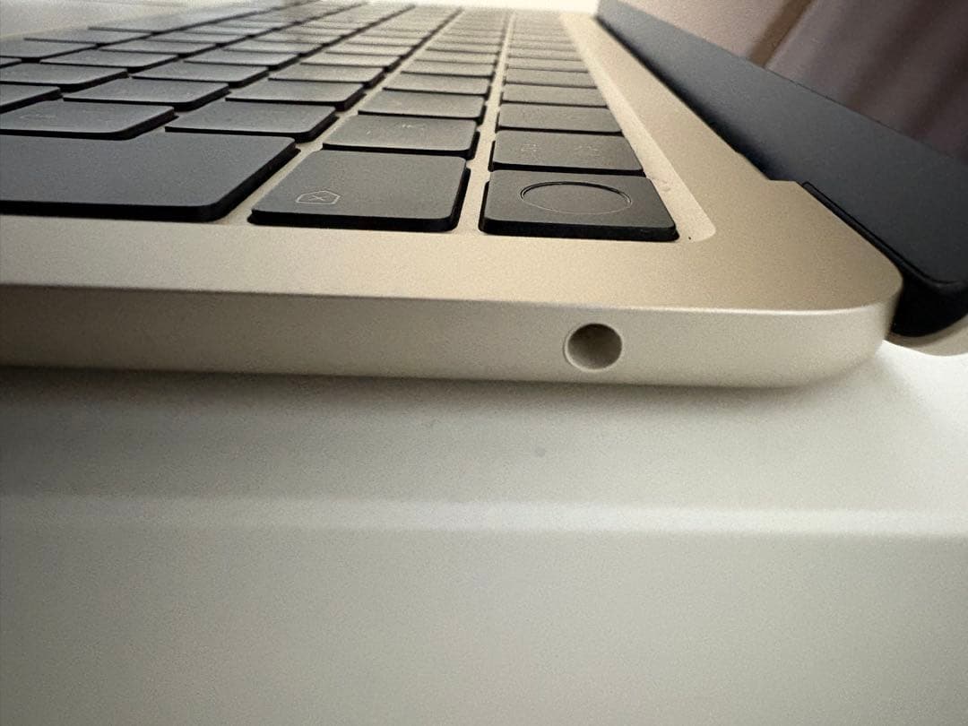 バッテリー100% MacBook Air M2 スターライト 16G 512G - メルカリ