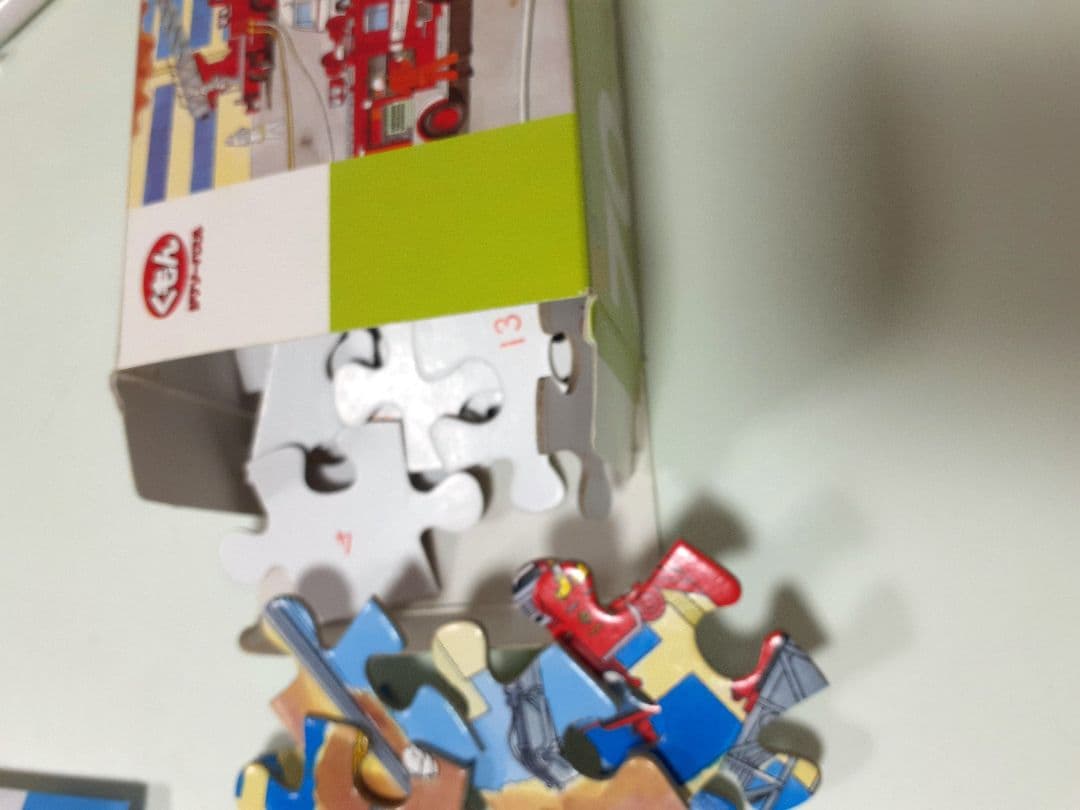 くもん ジグソーパズル はたらく自動車 Dステップ - メルカリ