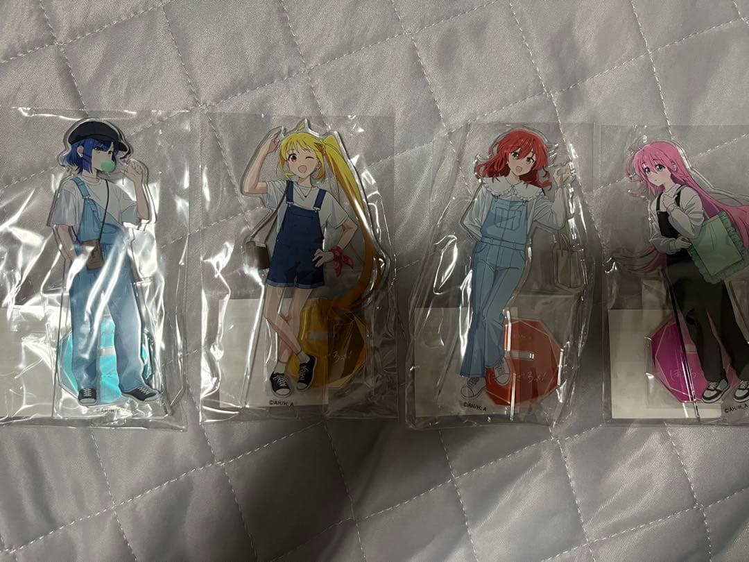 ぼっち・ざ・ろっく！　TSUTAYA アクリルスタンド　4種 アニメ『ぼっち・ざ・ろっく！』巡回POP UP SHOPグッズが好評につき