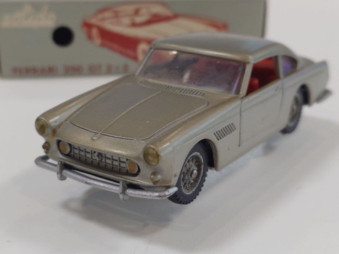ミニカー SOLIDO REF 123 FERRARI 250GT 2+2 Solido 123 Ferrari 250 GT 2+2 Very Near Mint/Boxed (2nd type in
