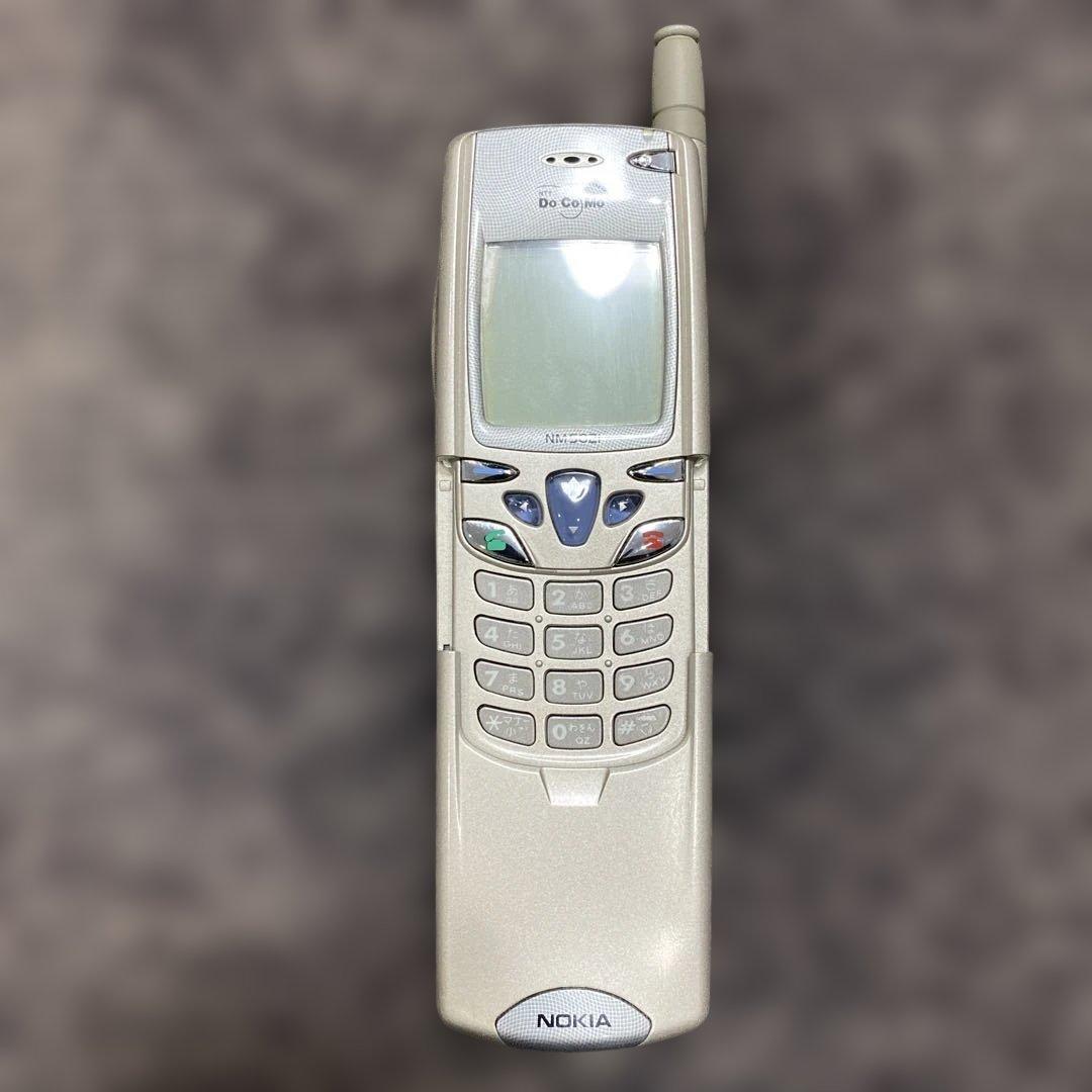 ノキアNOKIA　スライド式携帯電話『DoCoMo NM502i』フィンランド製 ノキアNOKIA スライド式携帯電話『DoCoMo NM502i』フィンランド製