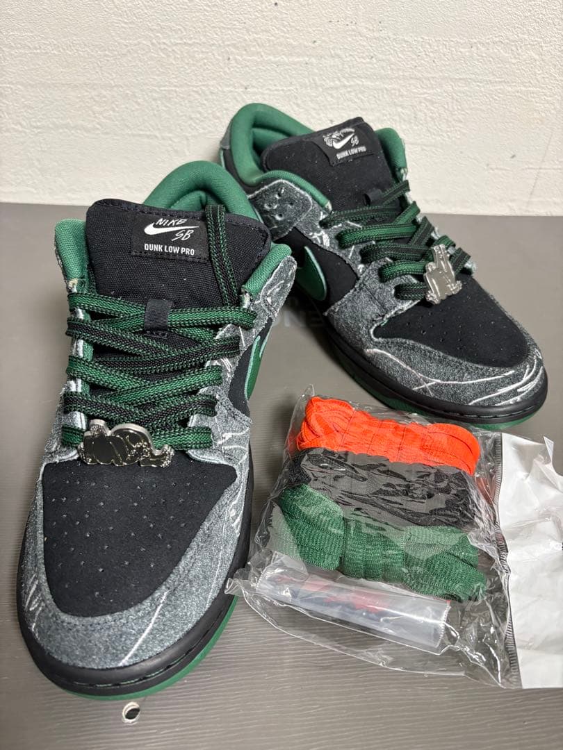 There Skateboards x Nike SB Dunk Low Pro - メルカリ