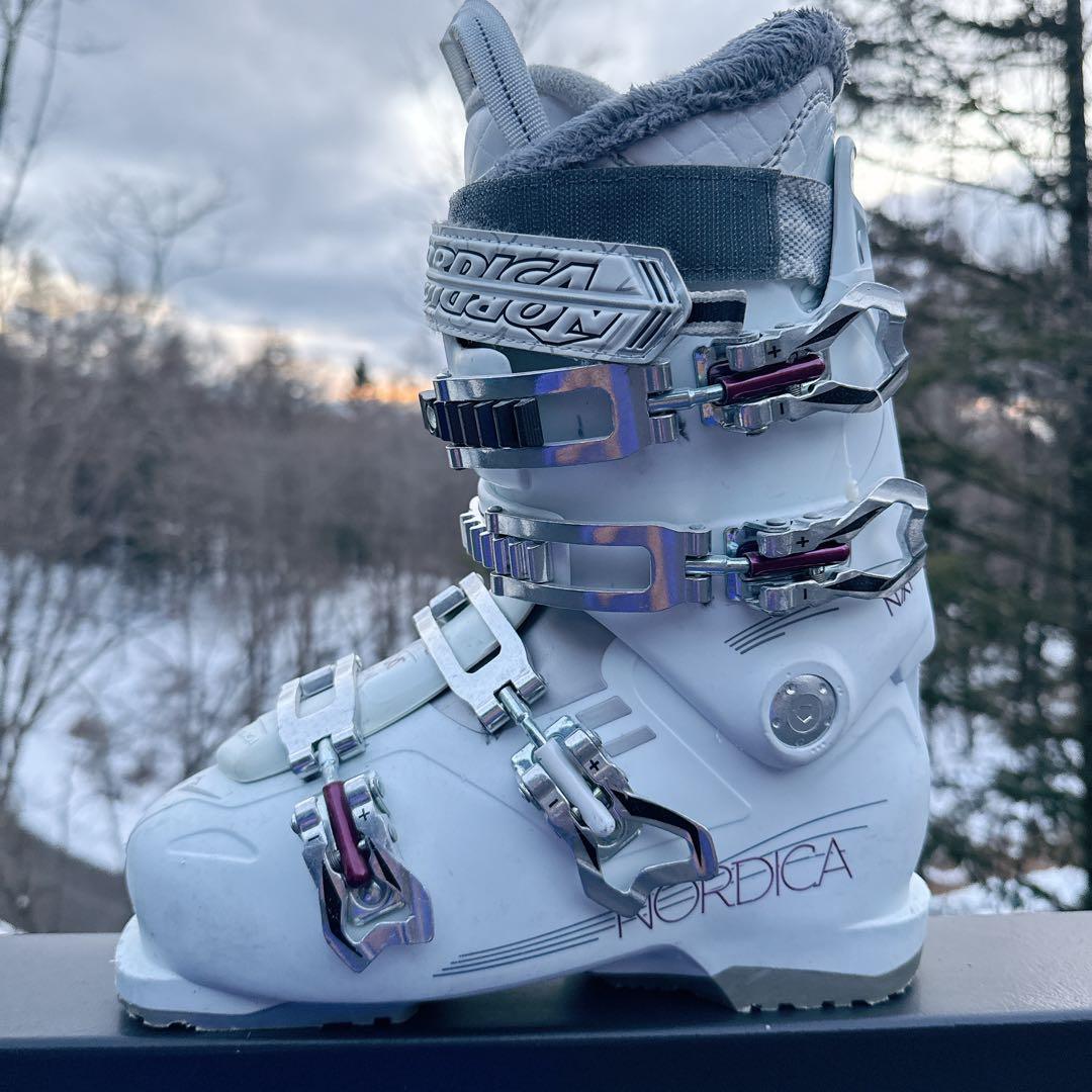 Nordica レディース スキーブーツ ⭐︎ 24.5cm