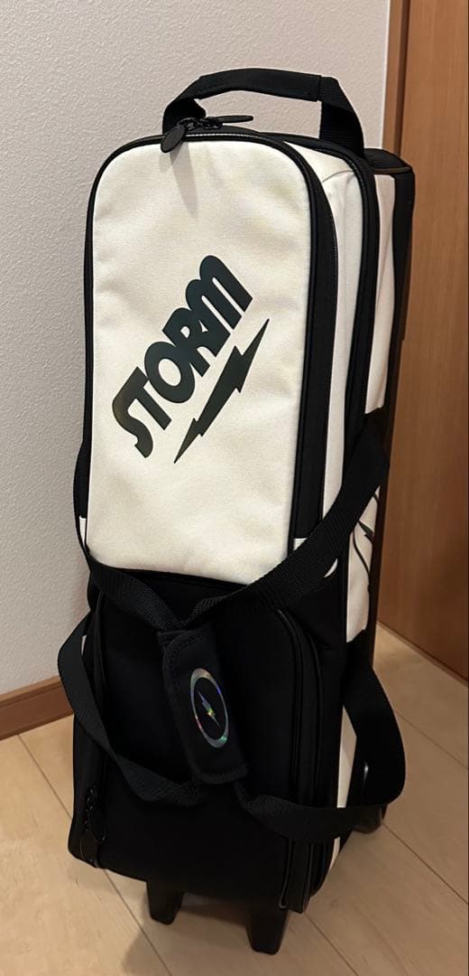 【2026年モデル】STORM ボウリング 3ボールバッグ クリームブラック 楽天市場】[送料無料]2026ストーム ボルト 3ボールローラー スリー