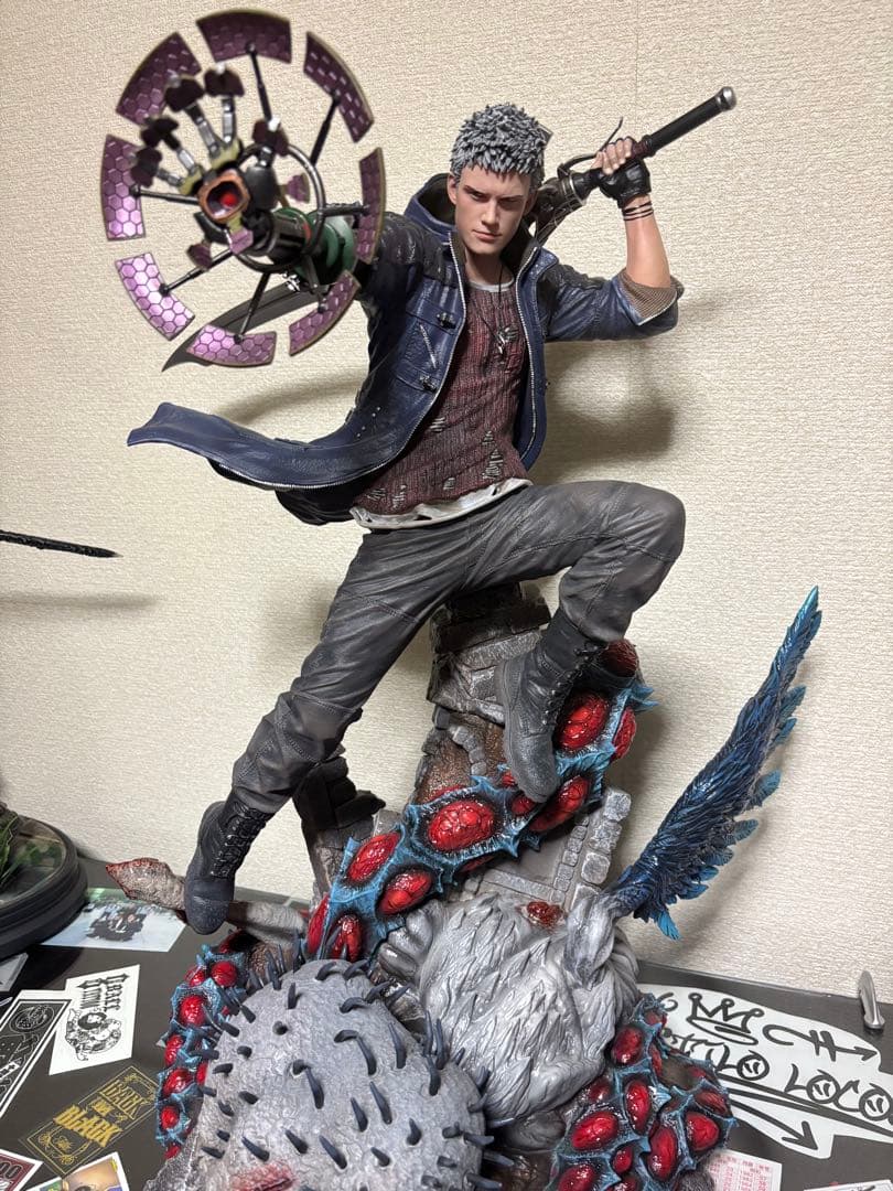 ら*ん様 プライム1スタジオ デビルメイクライ５ネロDX版スタチュー