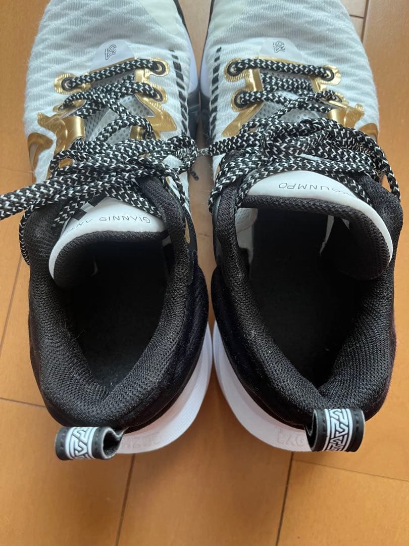 NIKE 26センチ メンズ バスケットシューズ GIANNIS ヤニス - メルカリ