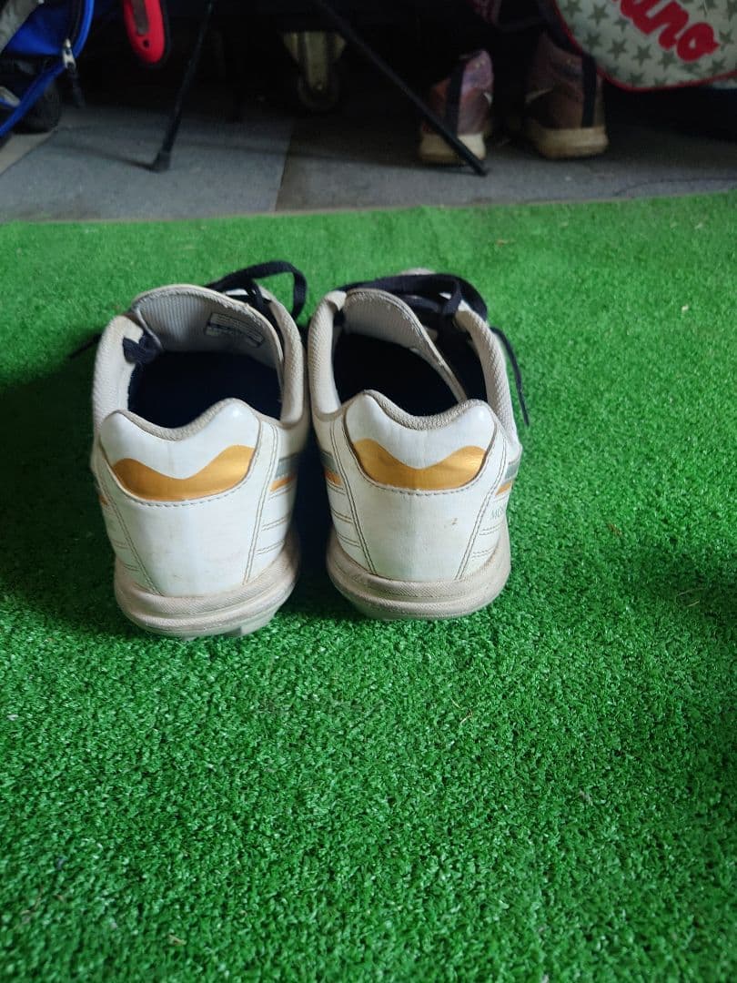 MIZUNO モレリア サラ　クラシック　tf 　ホワイト 27.0cm