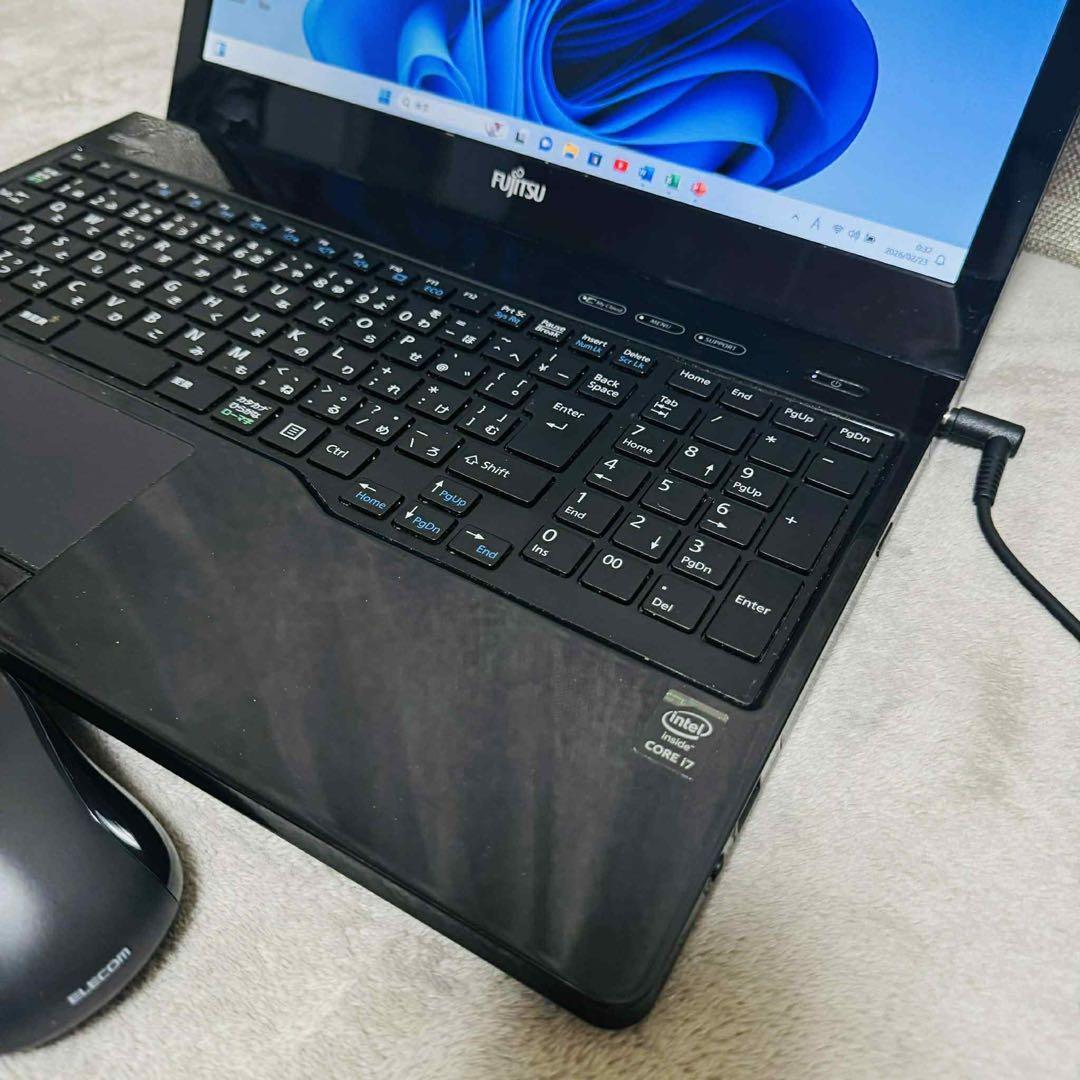 S290 FujitsuノートパソコンWEBカメラ i7メモリ8G高速Win11 - メルカリ