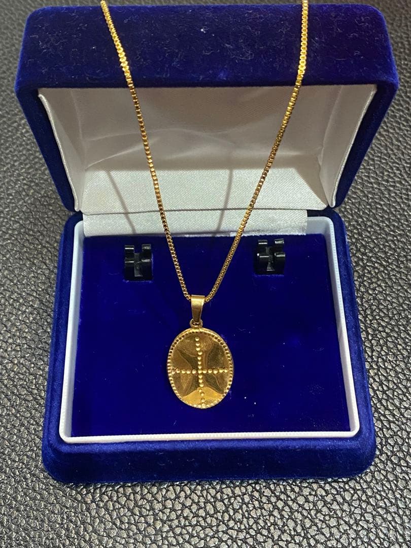 ポ*コ様 遺品整理十字模様ゴールドペンダントネックレス 18金 メンズ ネックレス 18k イエローゴールド「Libera Baby Vetta