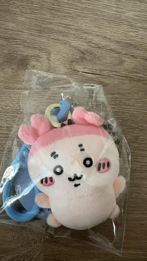 中国香港限定ちいかわ セブンイレブン まんまる目 古本屋 ぬいぐるみ