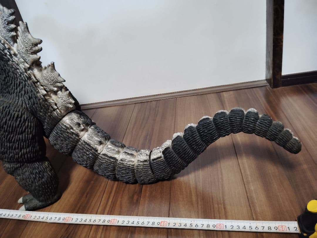 ゴジラ フィギュア