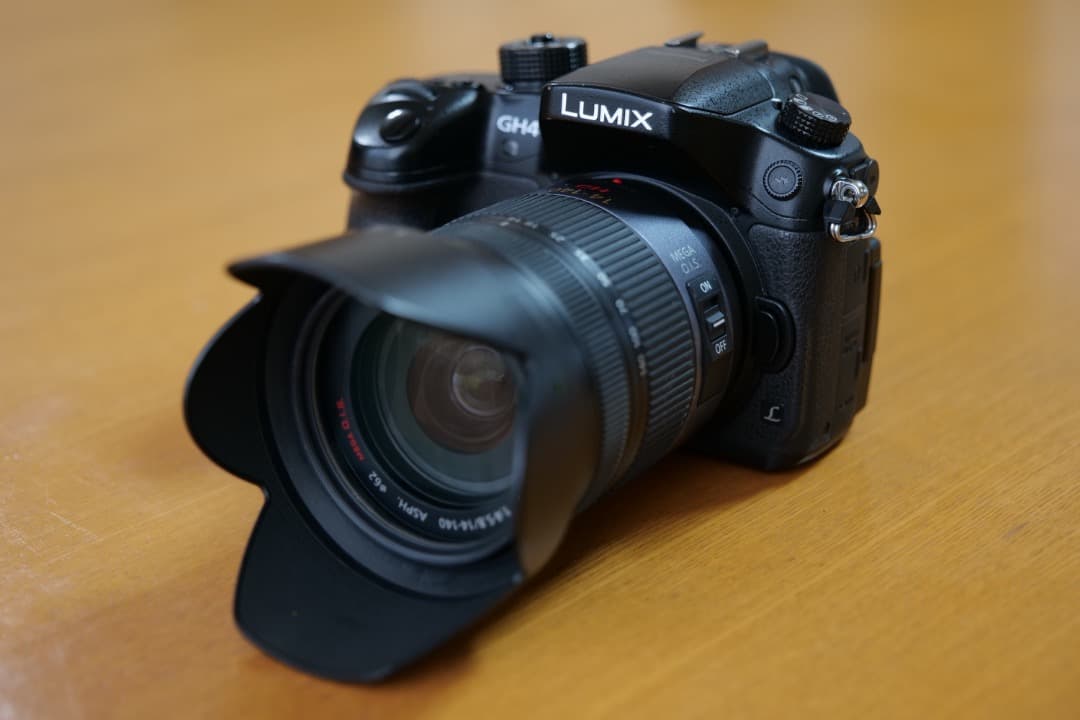 LUMIX GH4+LUMIX 14-140mm F4.0-5.8 おまけ付き