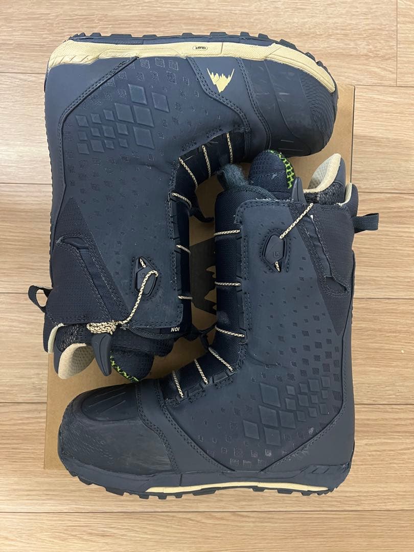 ☆Burton Ion 25.5cm アジアンフィットバートンアイオン