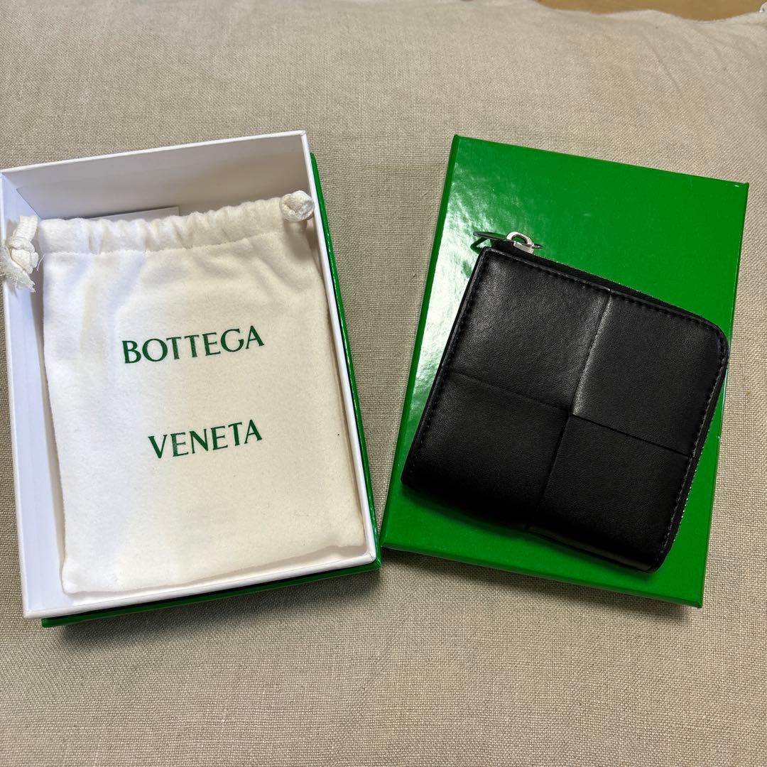 ボッテガヴェネタ カセット スクエア コンパクトジップアラウンド