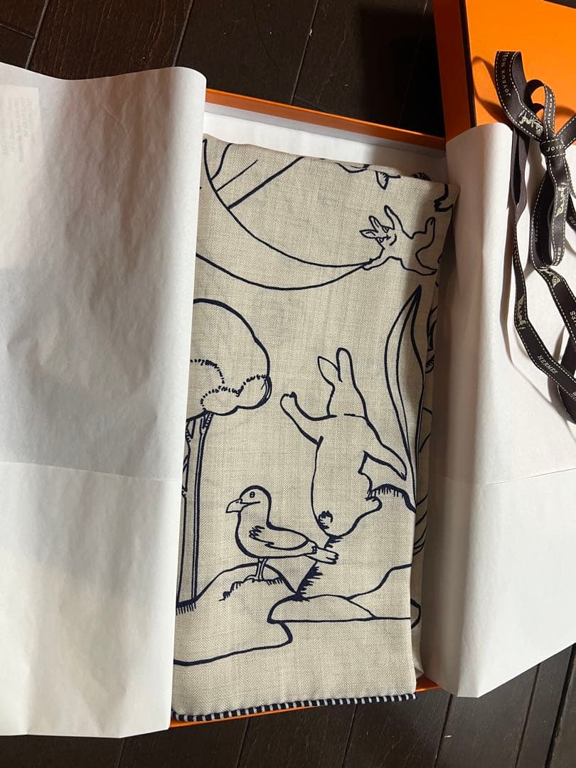 最終値下げ！新品未使用　トライアングル ジェアン 《千と一のウサギ》2025