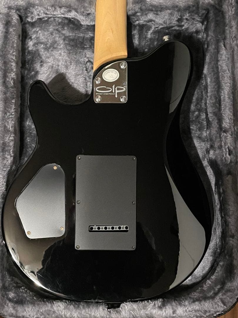 OLPエレキギター　ミュージックマンモデル