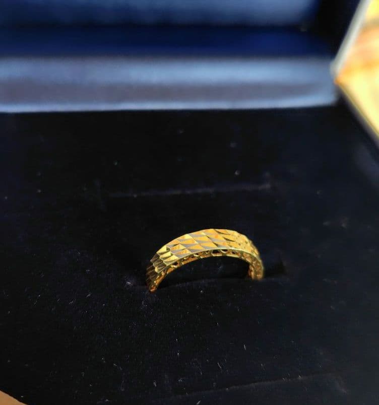 Aprire　18KYG トリプルウェーブライン　デザインリング　13号 Aprire 18KYG トリプルウェーブライン デザインリング 13号 ツイスト