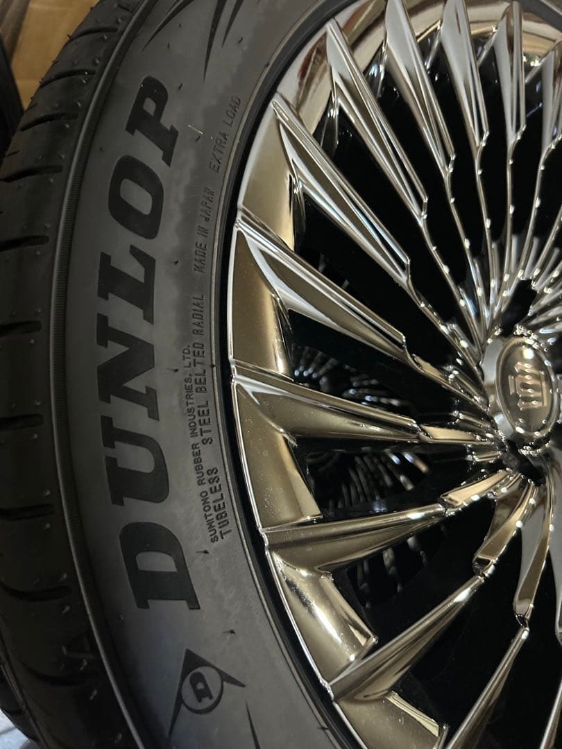 新型クラウンセダンブラックパッケージ純正ホイール(純正タイヤ付