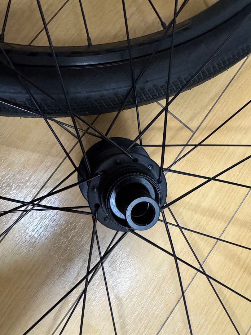 美品】BONTRAGER PARADIGM COMP DISC 42Cタイヤ付 - メルカリ