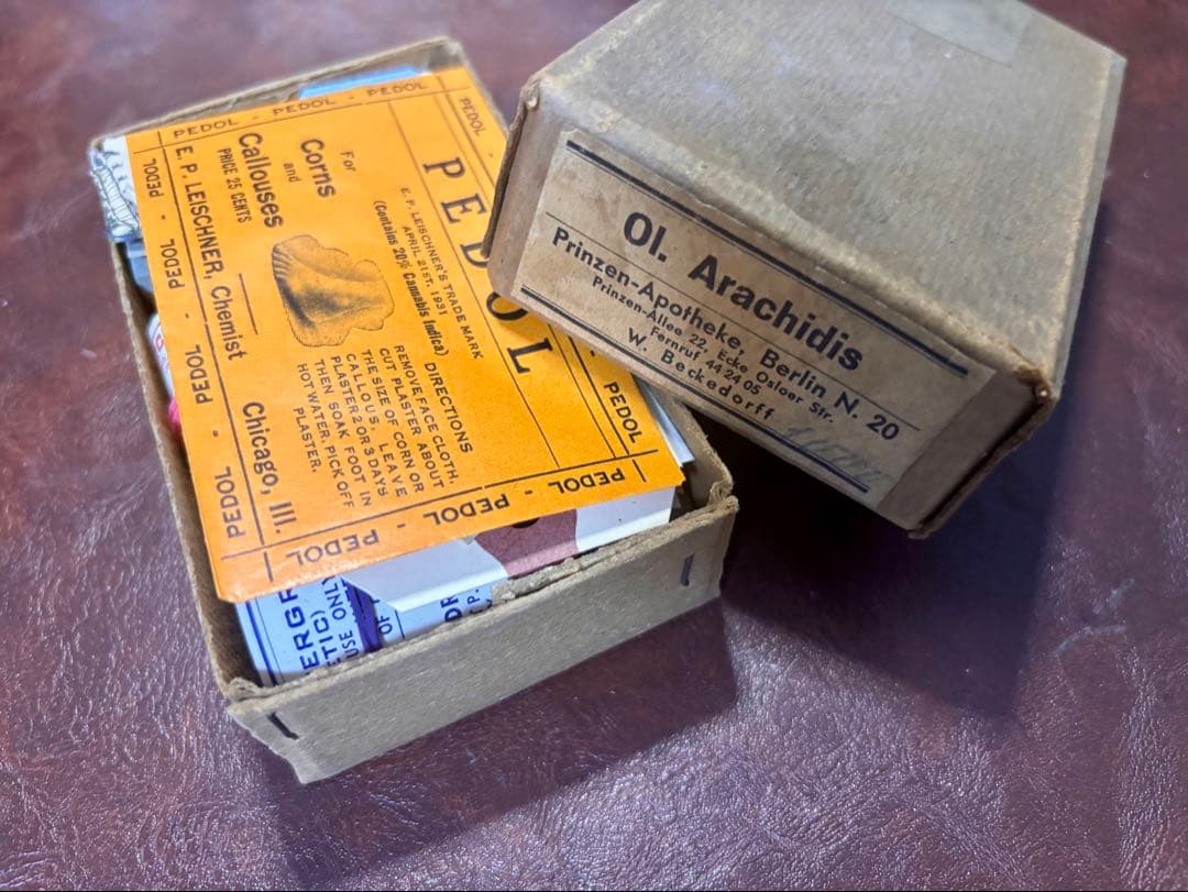 ビンテージ紙モノセット ファーマシーBOX入 ファーマシーボックス | フランスアンティーク ファーマシーボックス