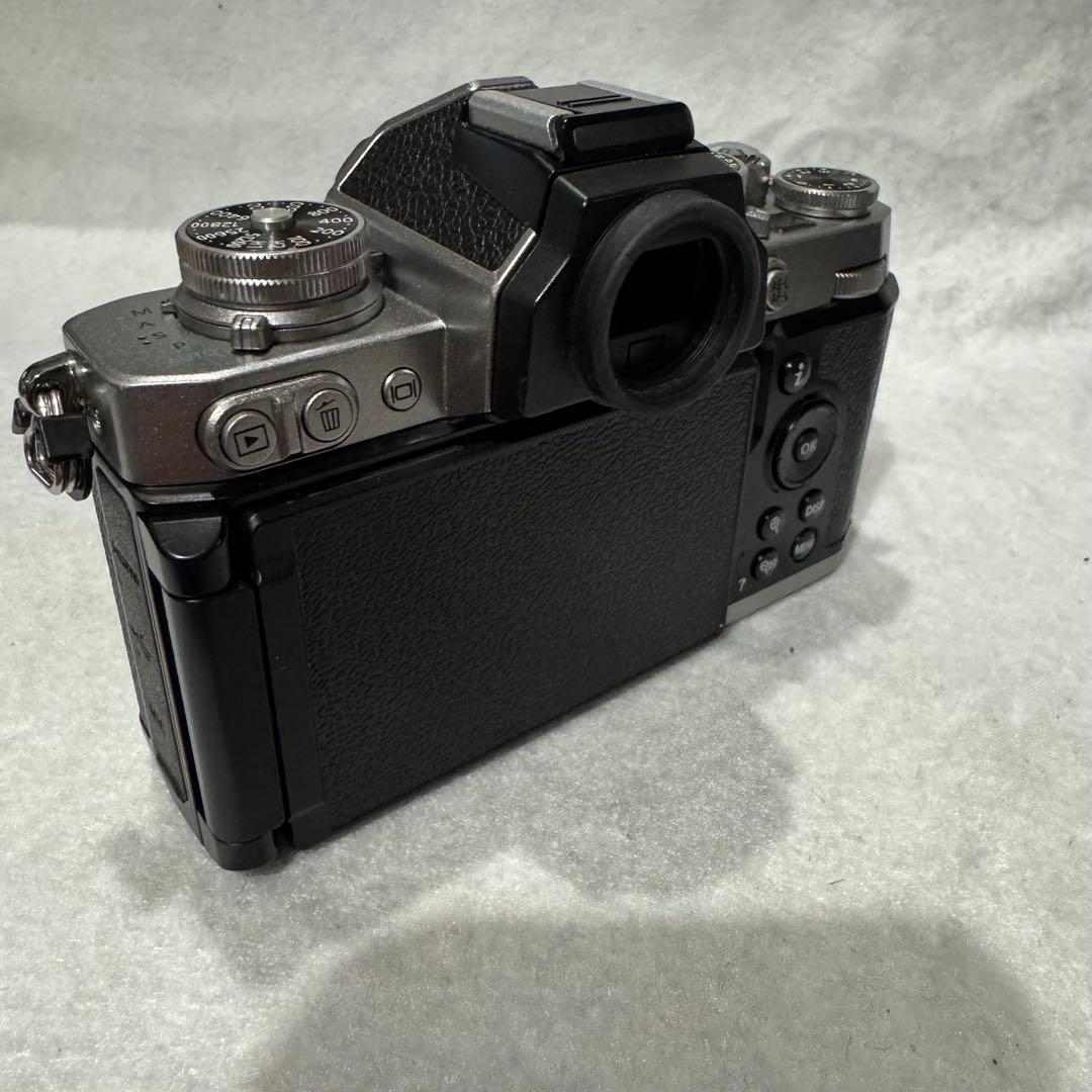 Nikon Zfc DX 16-50mm f/3.5-6.3 VRレンズセット