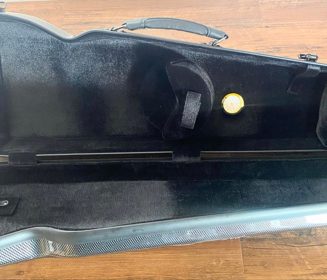 値下げ！】KYLIESMAN バイオリンケース 4/4 カーボン製 付属品付き