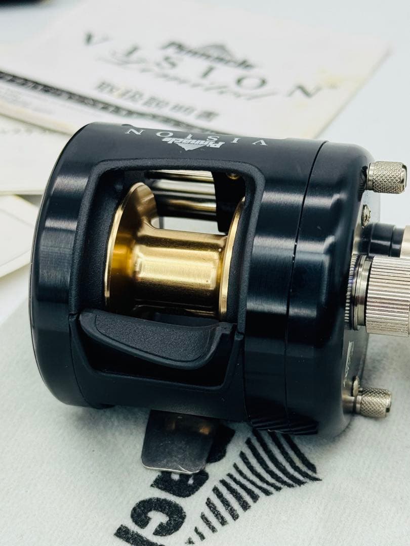 極美品/箱付】ピナクルビジョン Pinnacle VISION ブラック - リール最高 の