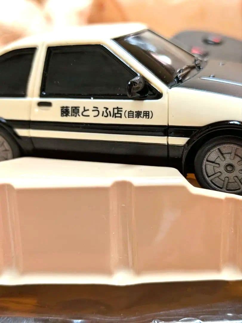 頭文字Dラジコン　本体12cm 赤箱一般市販なし限定品AE86 TRUENO