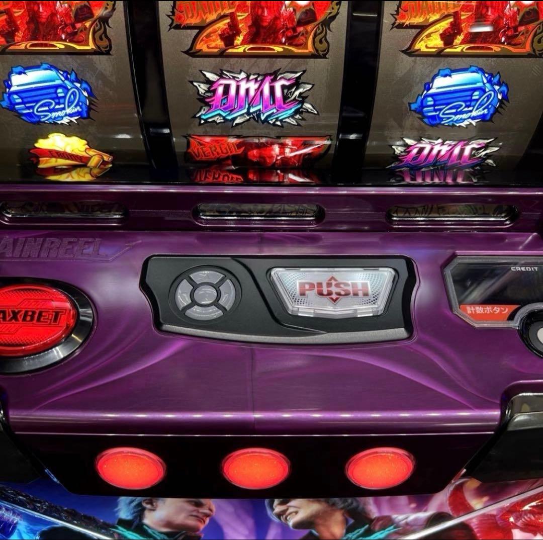 Devil May Cry 5 Stylish Tribe スロットマシン