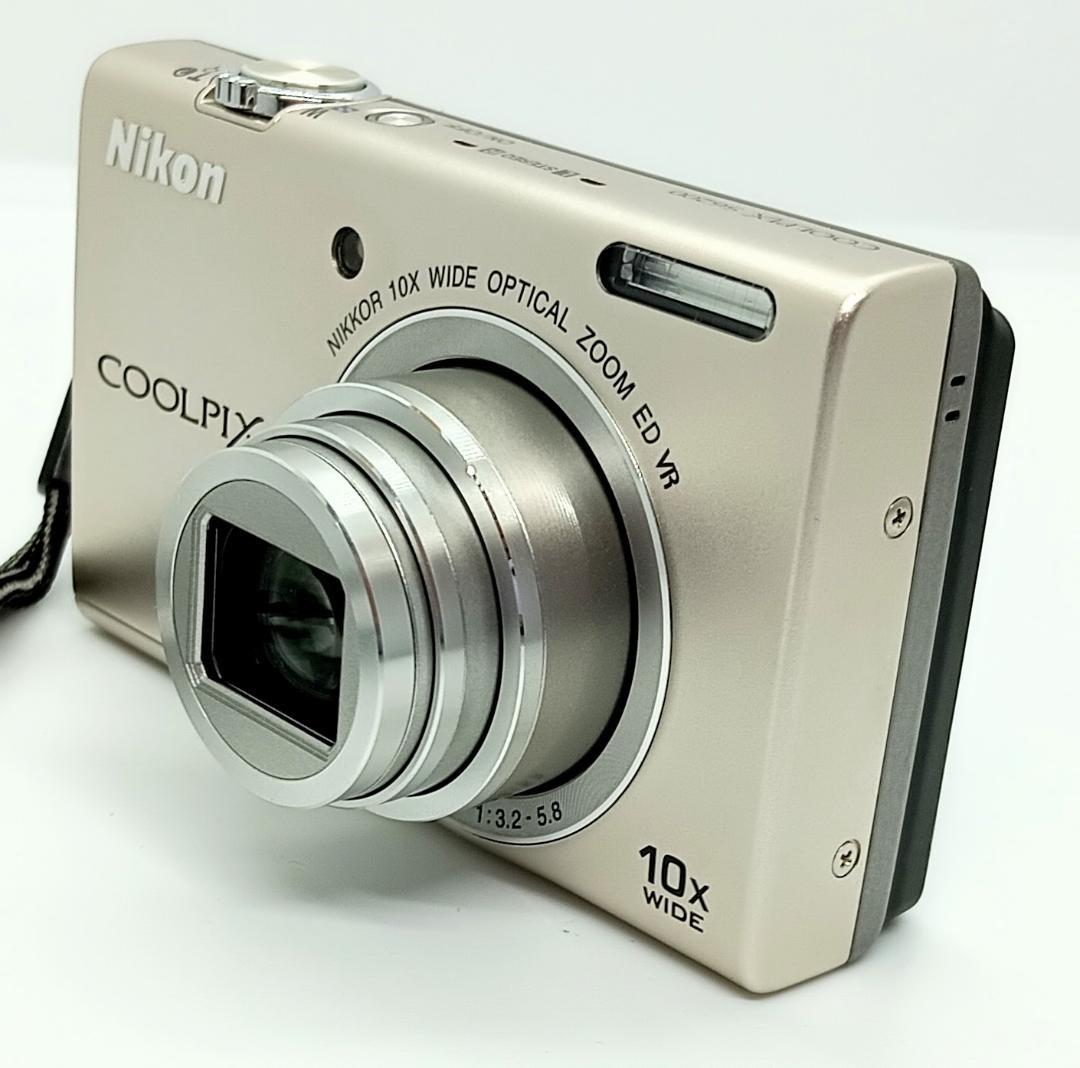 Nikon COOLPIX S6200 Silver 16.0MP 充電器付き