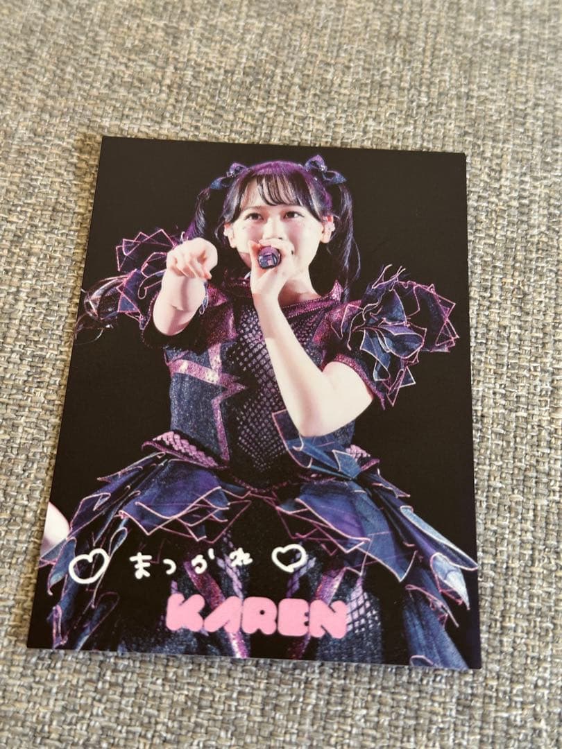 FRUITSZIPPERSPECIALLIVE 松本かれんサイントレカ 缶バッジ - メルカリ