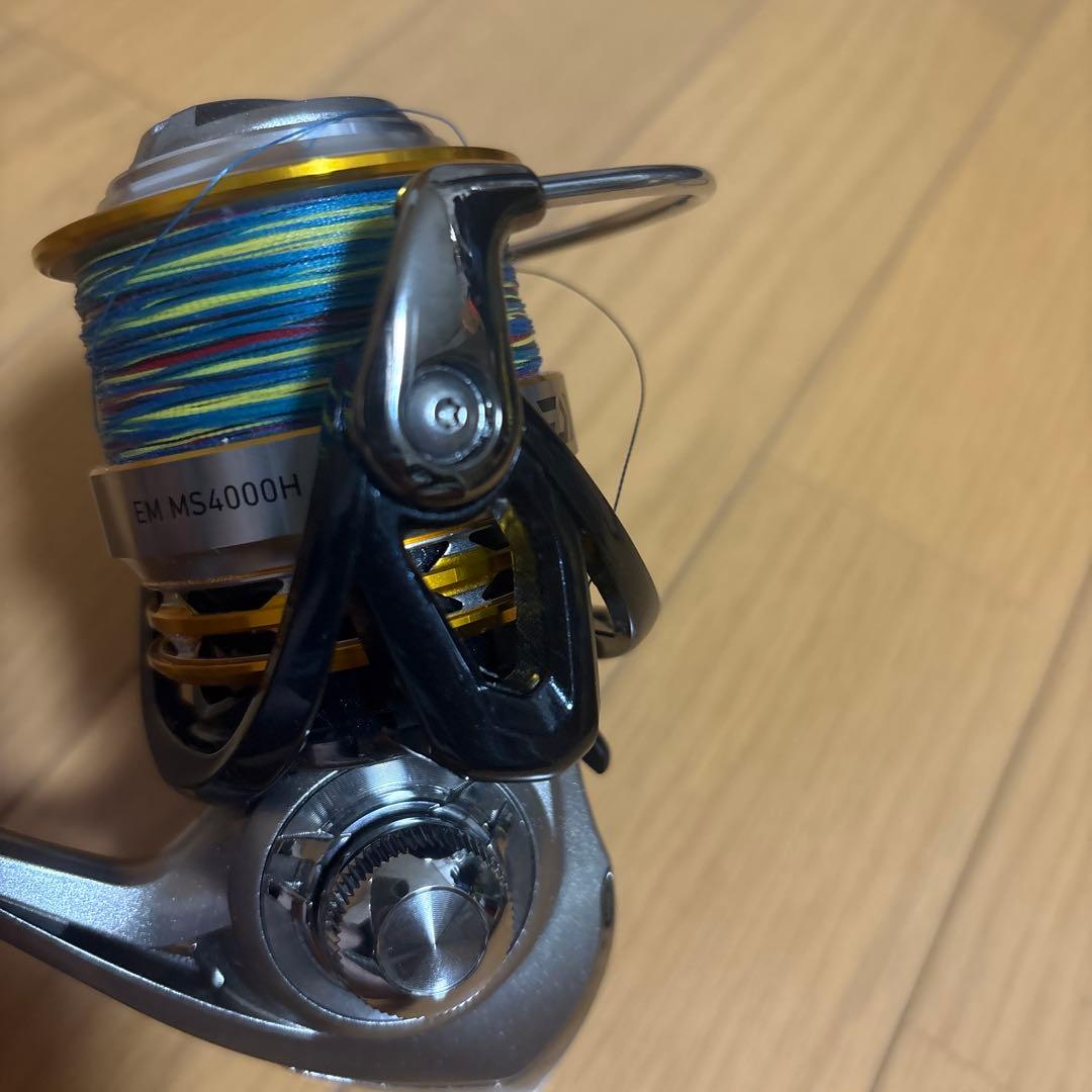 <未使用品> ダイワ(Daiwa) スピニングリール EM MS 4000H Amazon | ダイワ(Daiwa) スピニングリール 16 EM MS 4000H | ダイワ