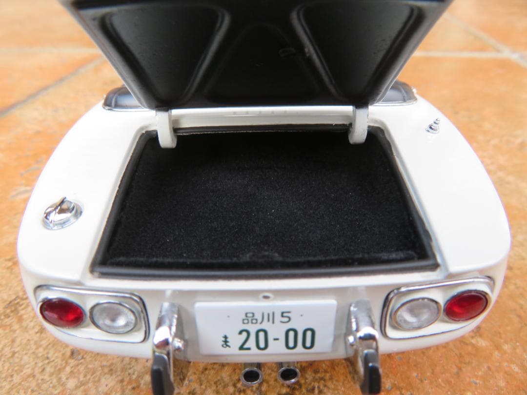 1/18 オートアート トヨタ2000GT 007ボンドカー - メルカリ