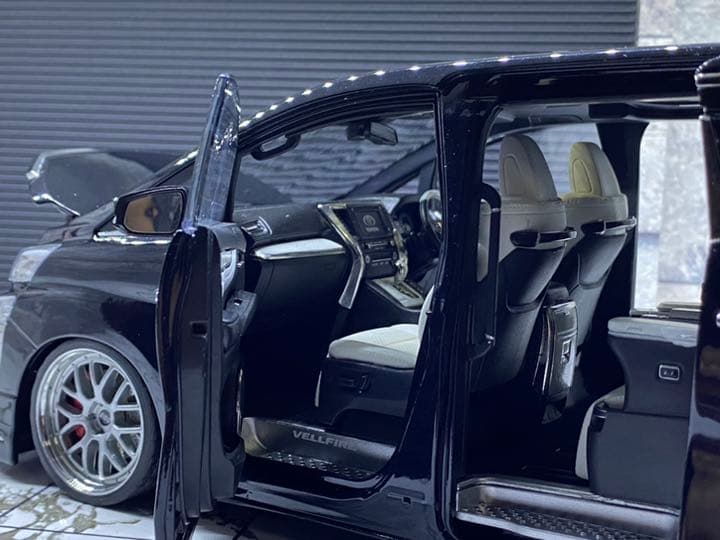 1/18 トヨタ ヴェルファイア TOYOTA VELLFIRE カスタム仕様