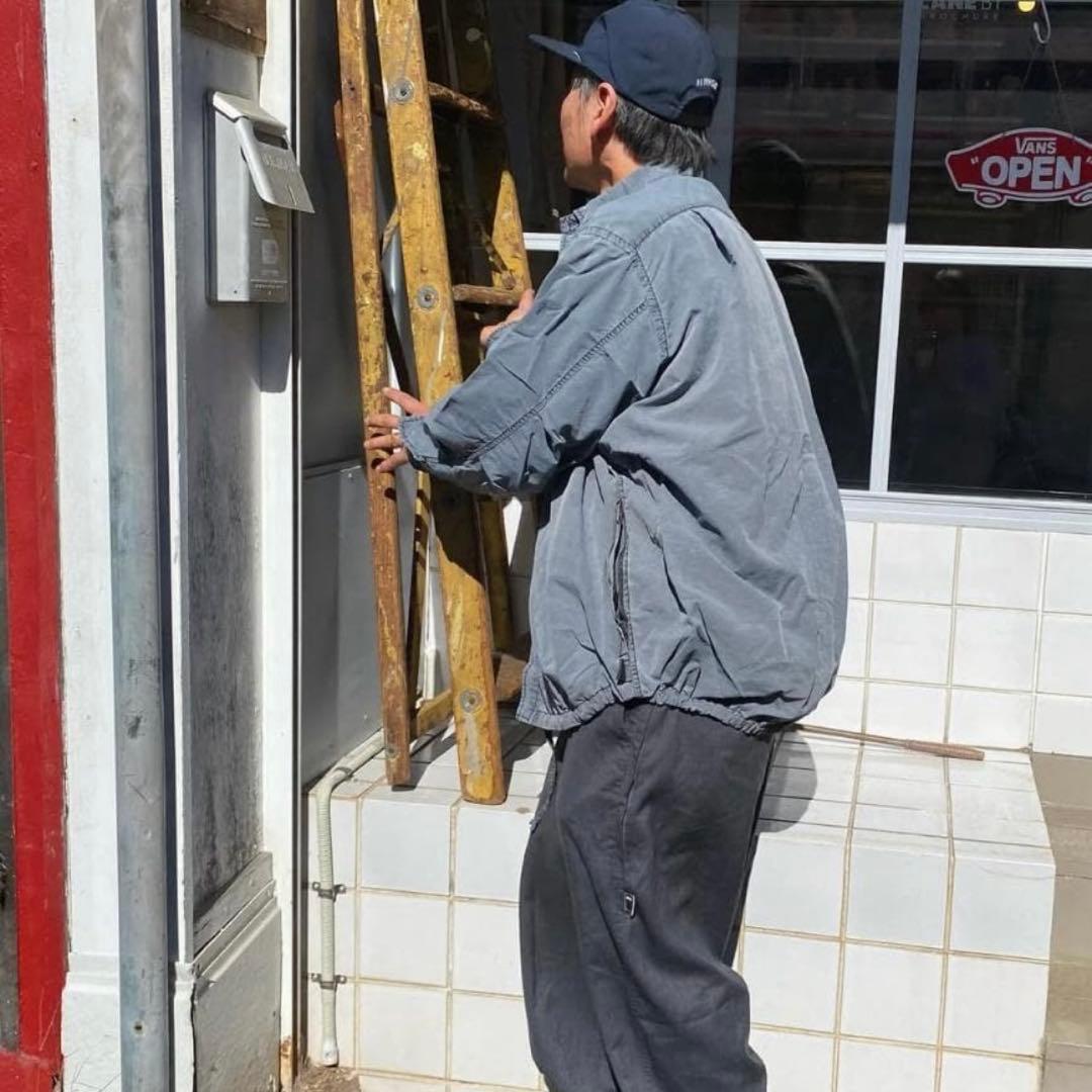 新品 BROCHURE シャツ B.H.O.D.SHIRTS グレー S