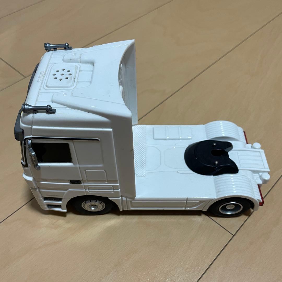 1/32 メルセデス・ベンツ アクトロストレーラー ラジコン