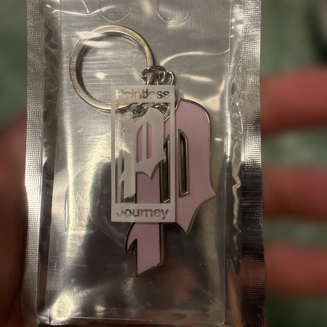 ミュージシャン POINTLESS JOURNEYLOGO KEY CHAIN PINK