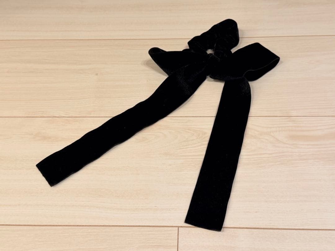 ブラックベルベットリボンヘアアクセサリー - メルカリ