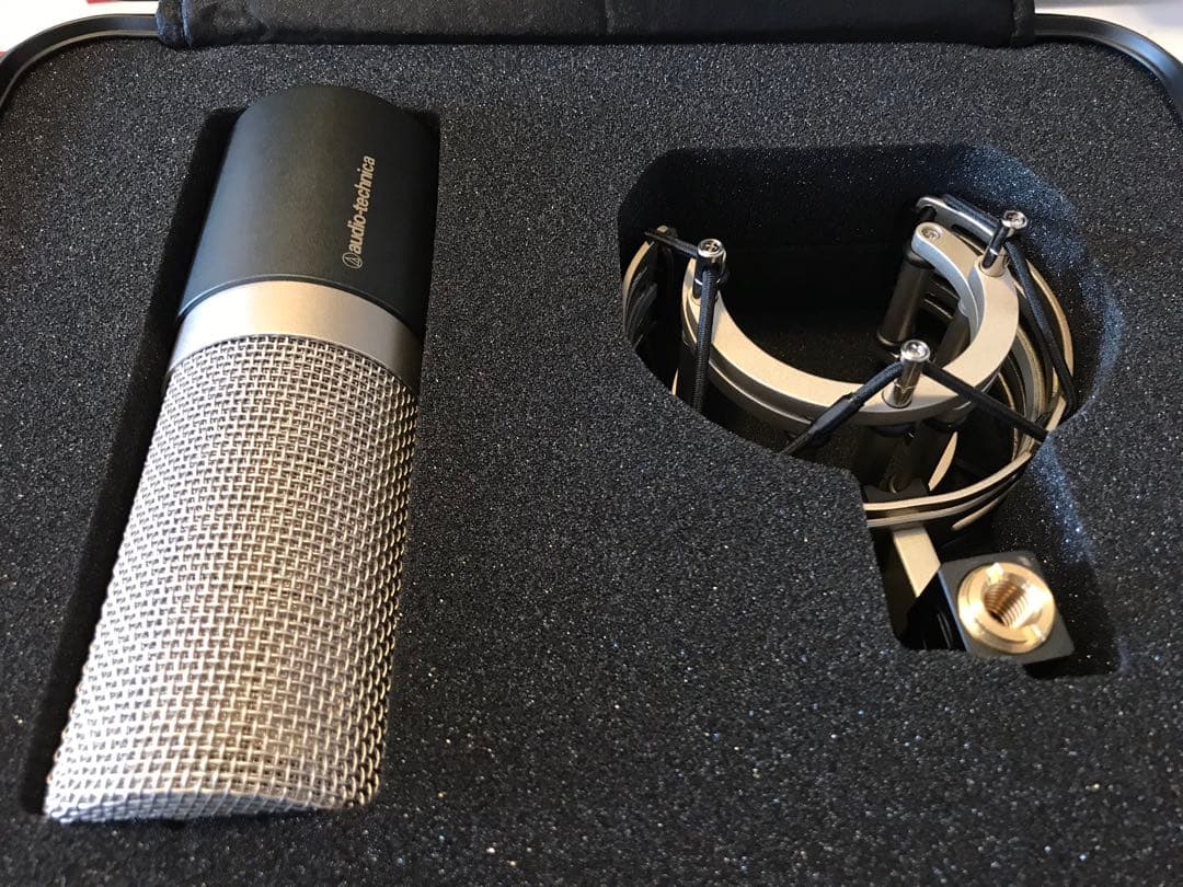 Audio-Technica AT5040コンデンサーマイク audio technica AT5040をレビュー。最高峰のサイドアドレス型