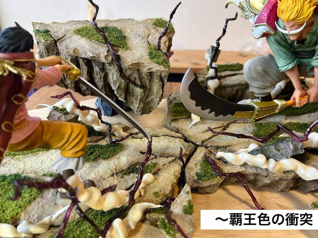 ワンピース ロジャーVS白ひげ ジオラマフィギュア台座 - メルカリ