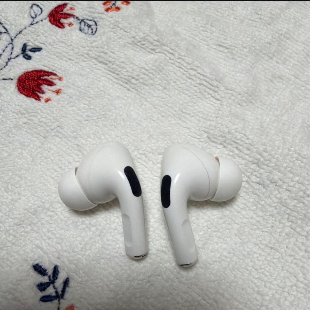 AirPods Pro 初代 本体 - メルカリ