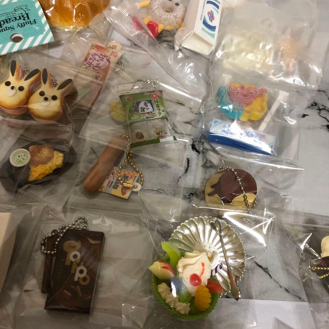 ノンジャンル　ミニチュア　食品　ガチャ　大量　　　冷蔵庫付き