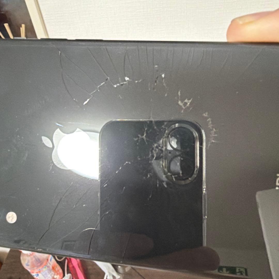 背面割れ・カメラ傷あり】iPhone XR 128GB SIMフリー ブラック - メルカリ