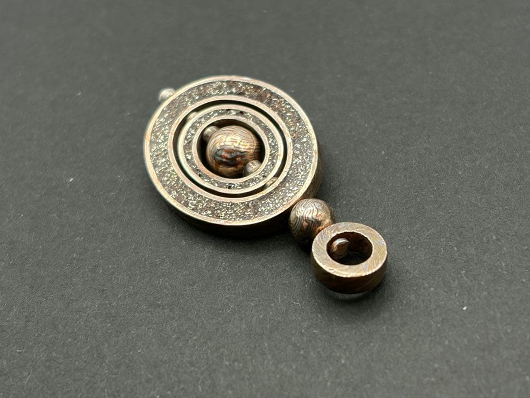 スーマンダックワ ペンダントトップ 木目金 シルバー Suman Dhakhwa