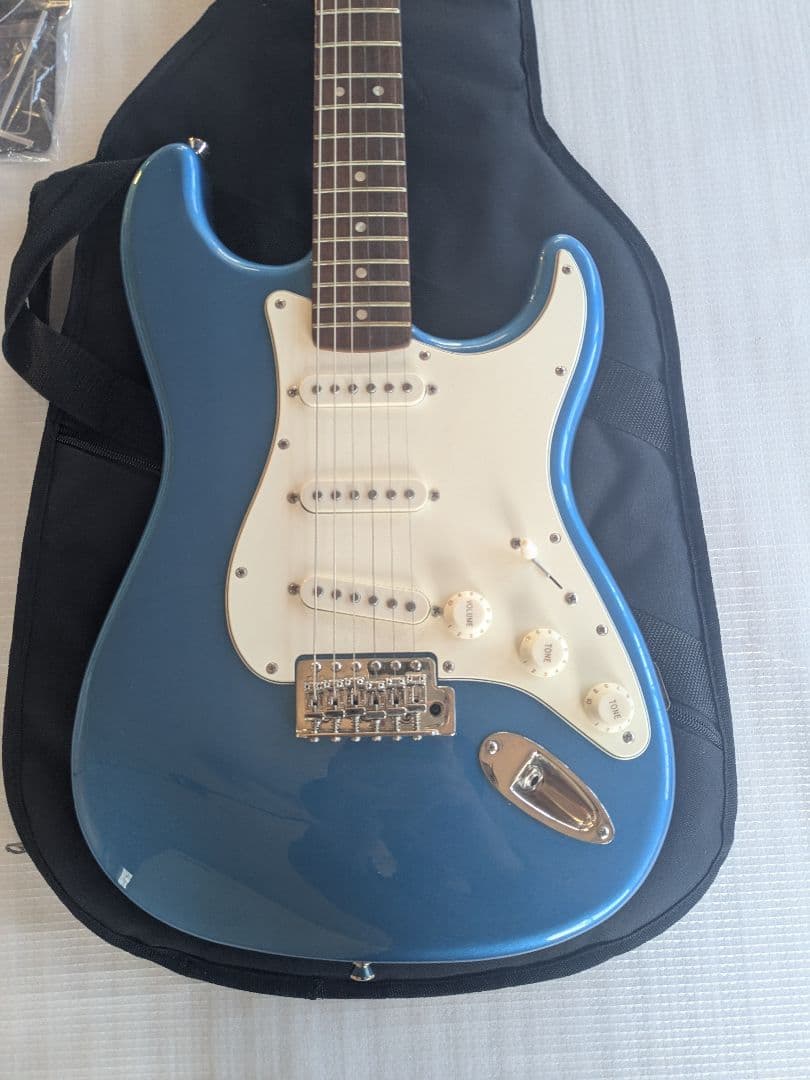 Squier エレキギターClassicvibe60s byFender