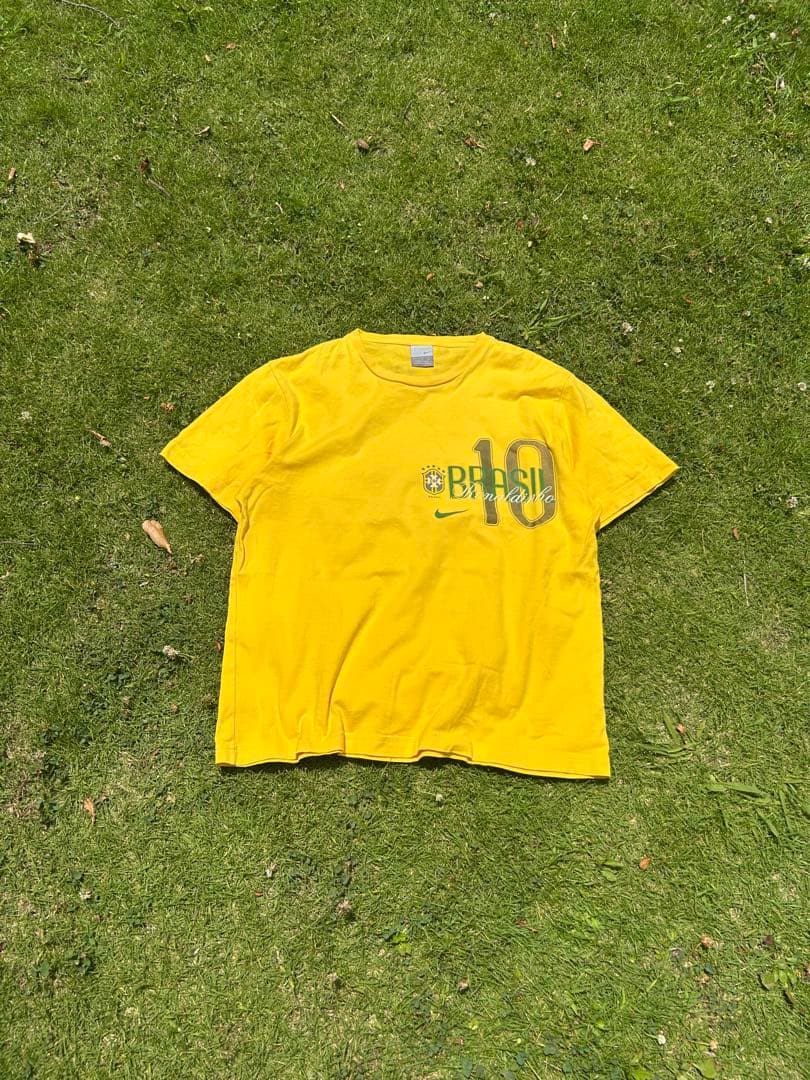 00s ナイキ ブラジル代表 Tシャツ ロナウジーニョ y2k テック系 - メルカリ