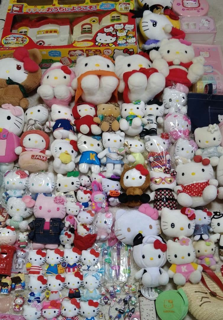 サンリオ ハローキティまとめ売り ぬいぐるみ マスコット 歴代グッズ