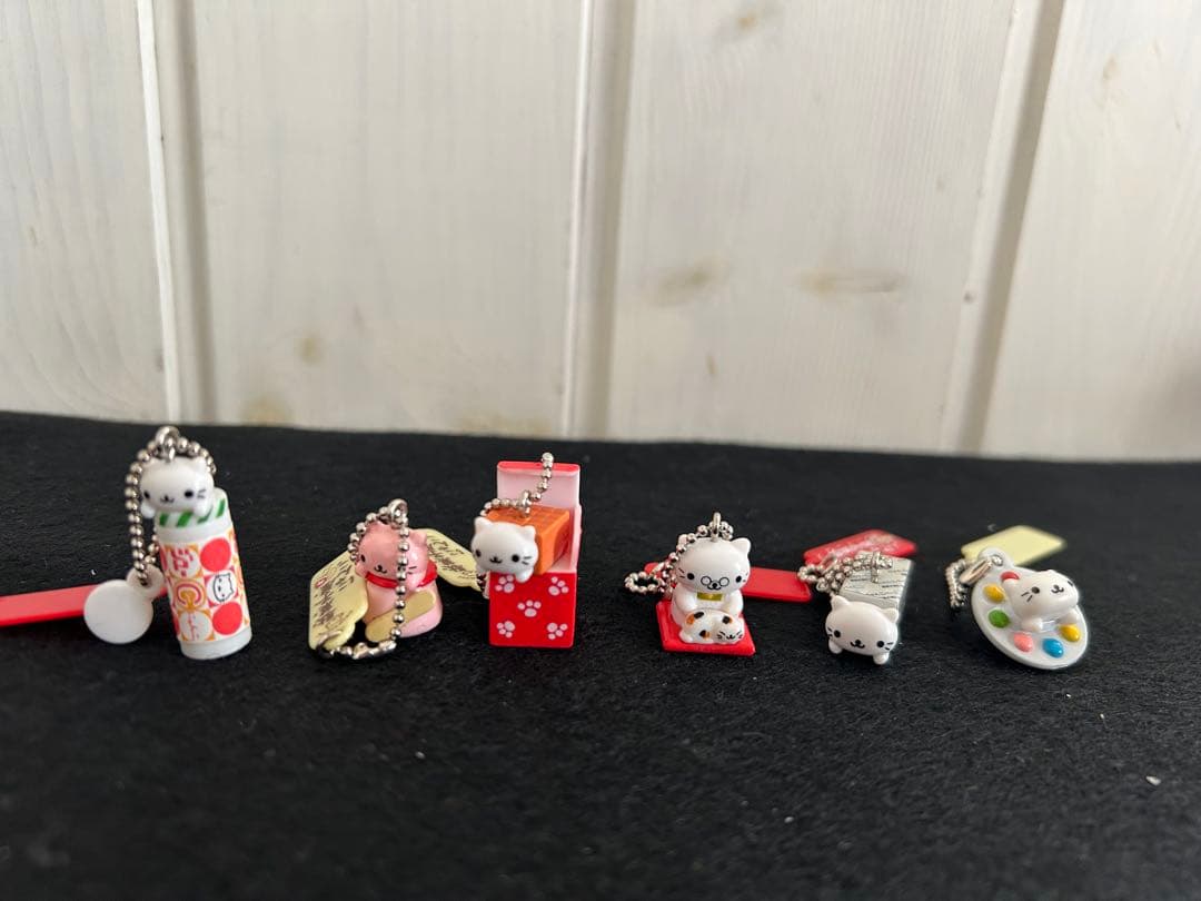 専用！にゃんにゃんにゃんこ　にゃんこ駄菓子屋　ミニ　キーチェーン　6個セット にゃんにゃんにゃんこ キーホルダー ストラップ【3点セット】 - メルカリ