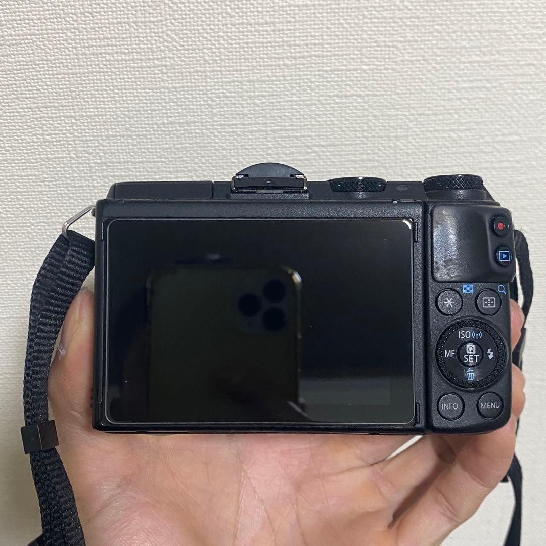 Canon EOS M3 ボディ動作確認済付属品あり液晶反転時ブラックアウト